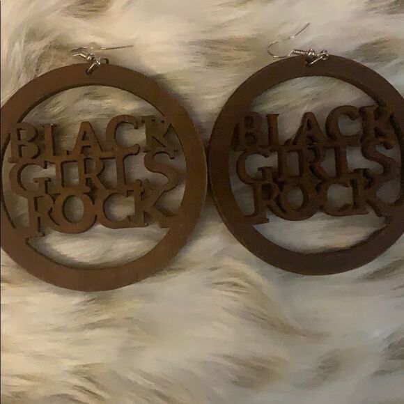 Wooden earrings  - Picture 1 of 4